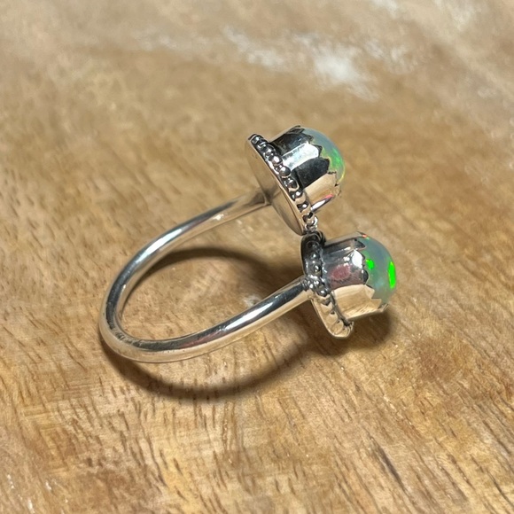 NWOT Ethiopian Opal Bypass 925 Sterling Silver Ring - Picture 8 of 15